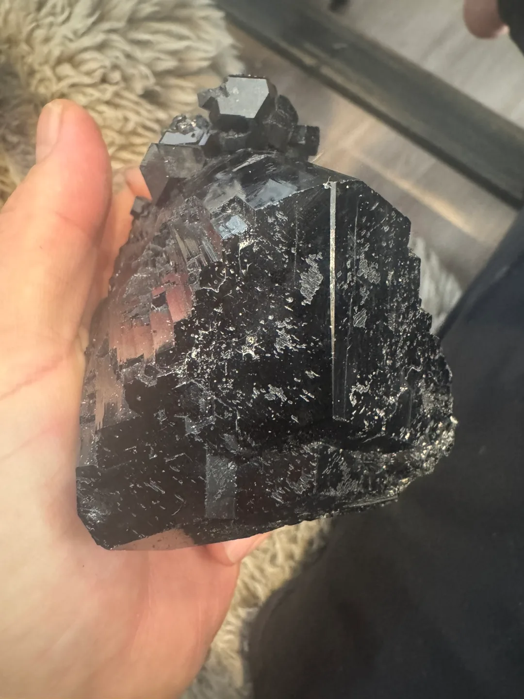 Black Tourmaline Crystal image indicator(2)