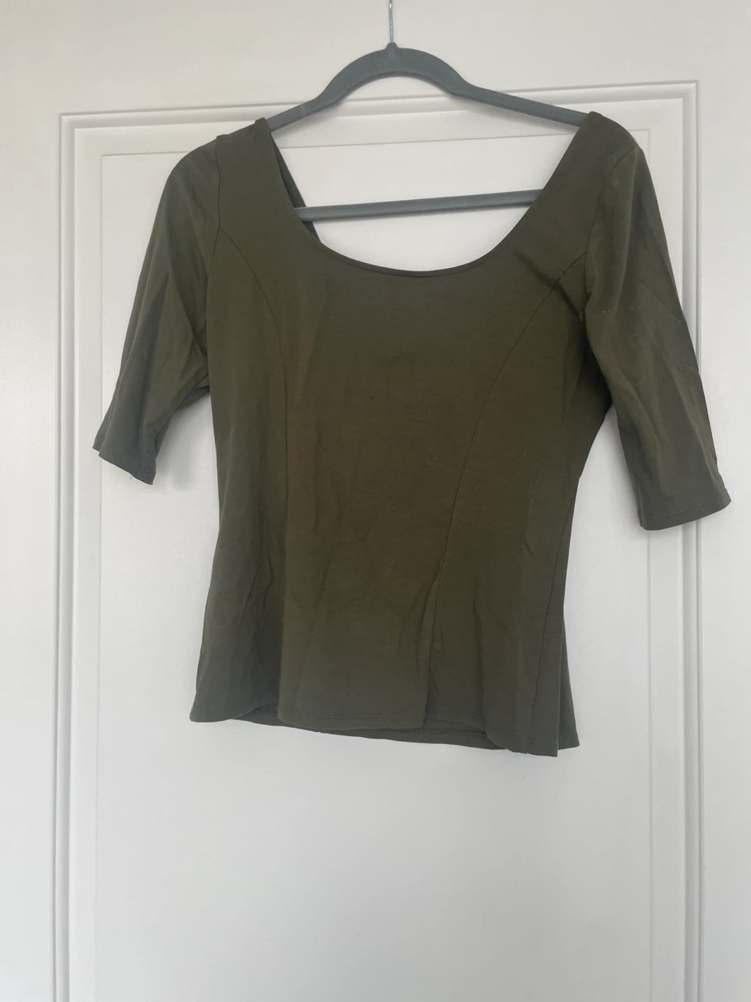 Guess - Olive Green Top - photo 2