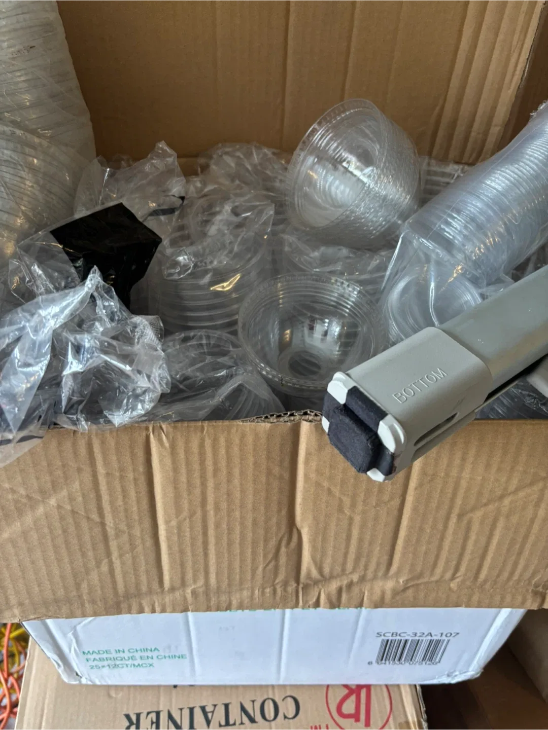 disposable cups and straws and food containers image indicator(7)