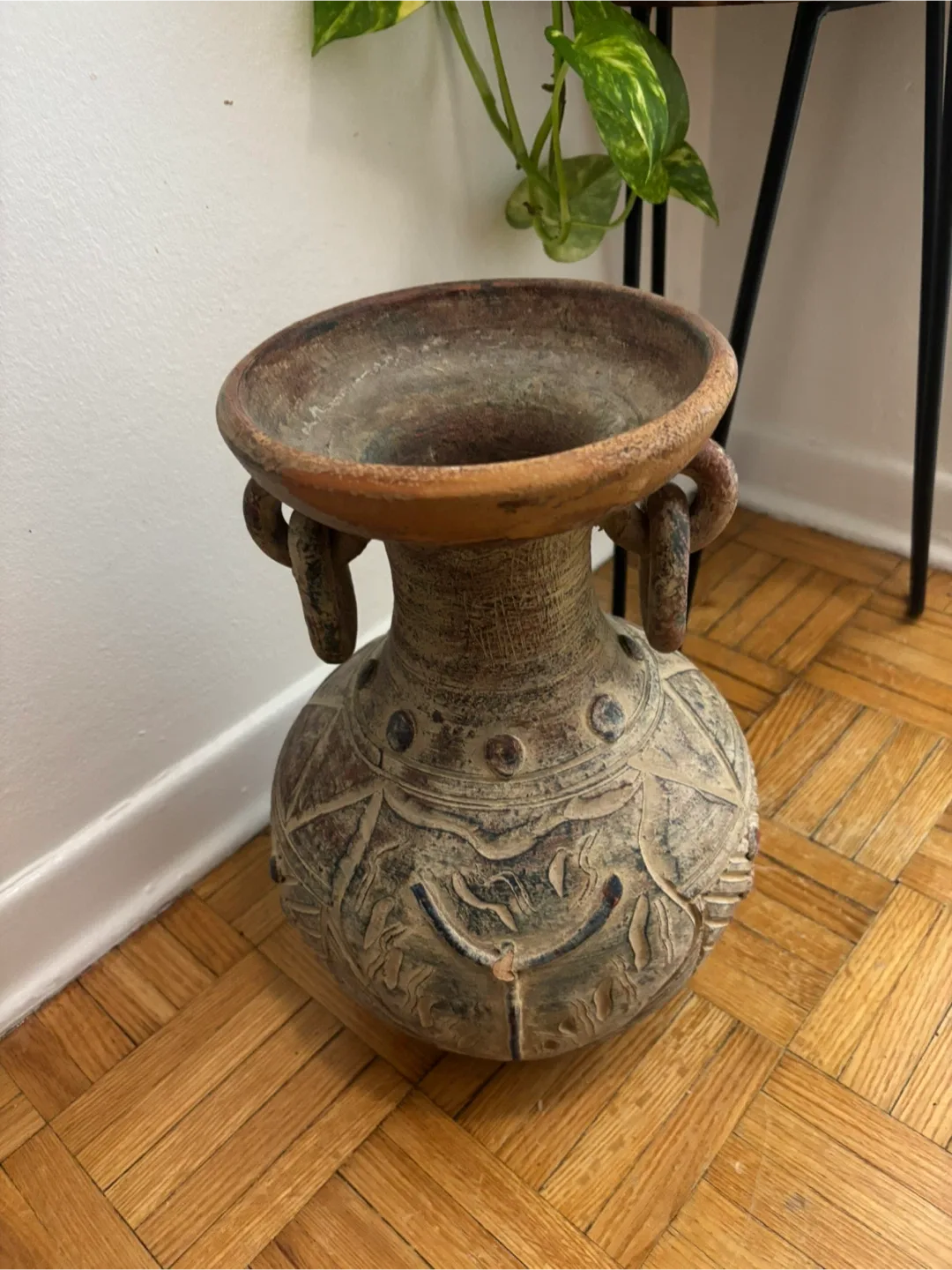 Decorative Vase with Handles image indicator(2)