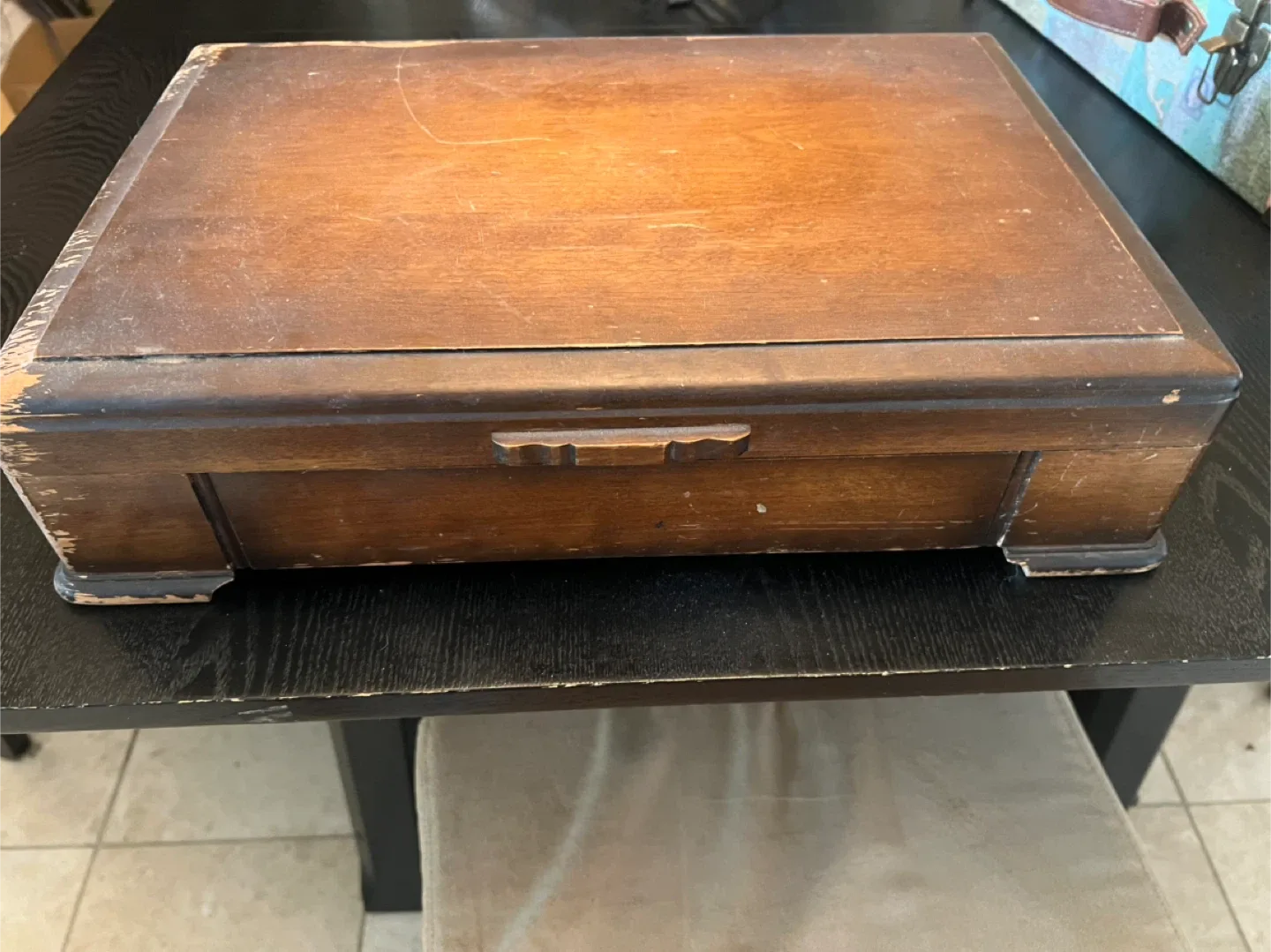 WM.A. Rogers Service Plate Silverware Set image indicator(6)