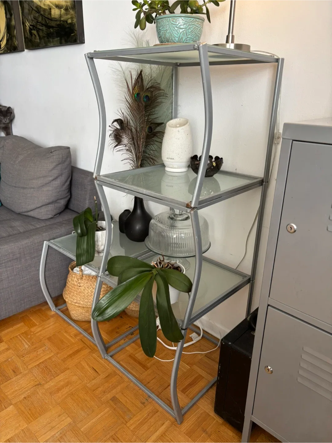 Stackable Glass Shelf Unit image indicator(2)