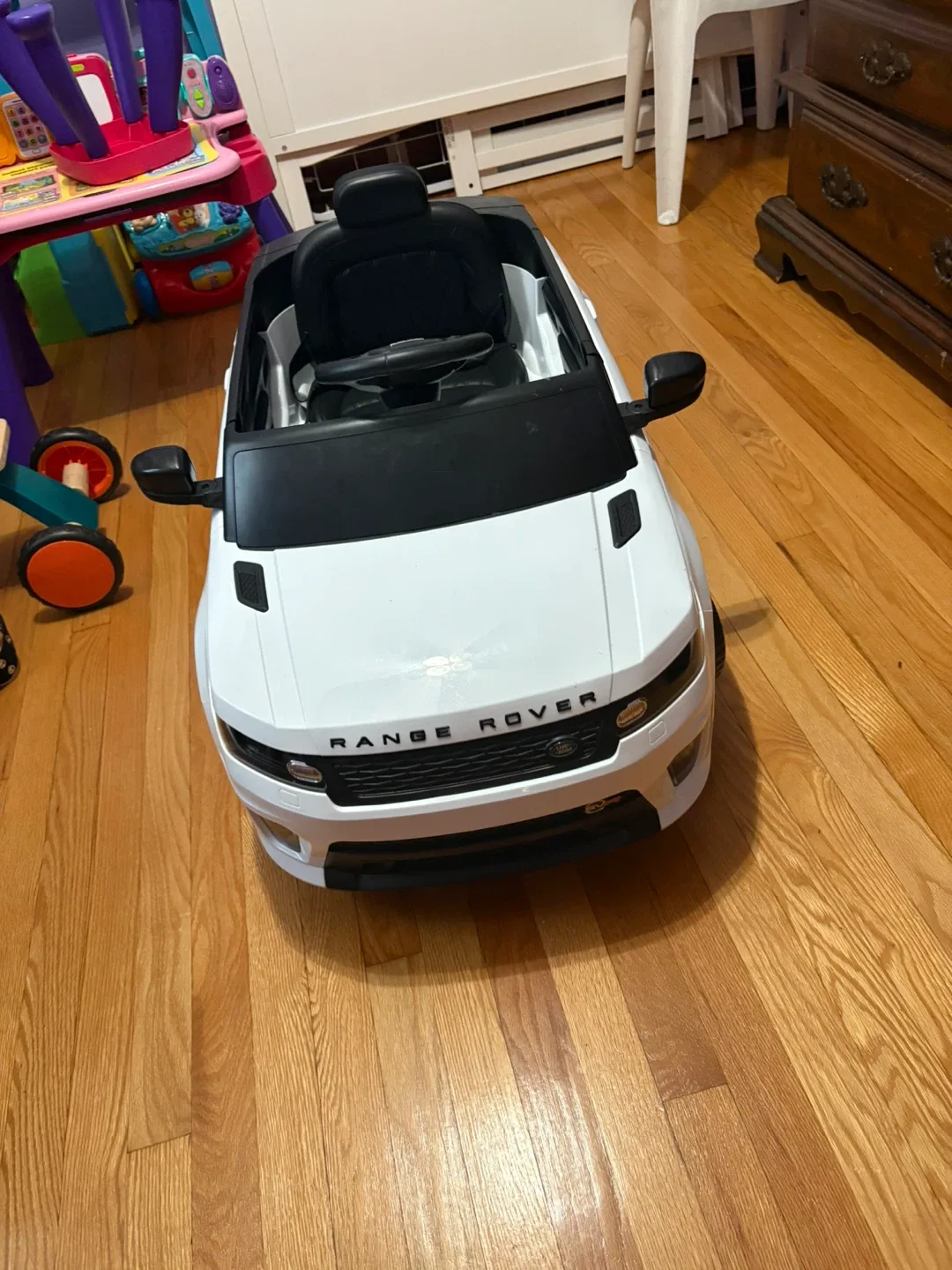 Electric Range Rover Kids Ride On Car - White thumbnail