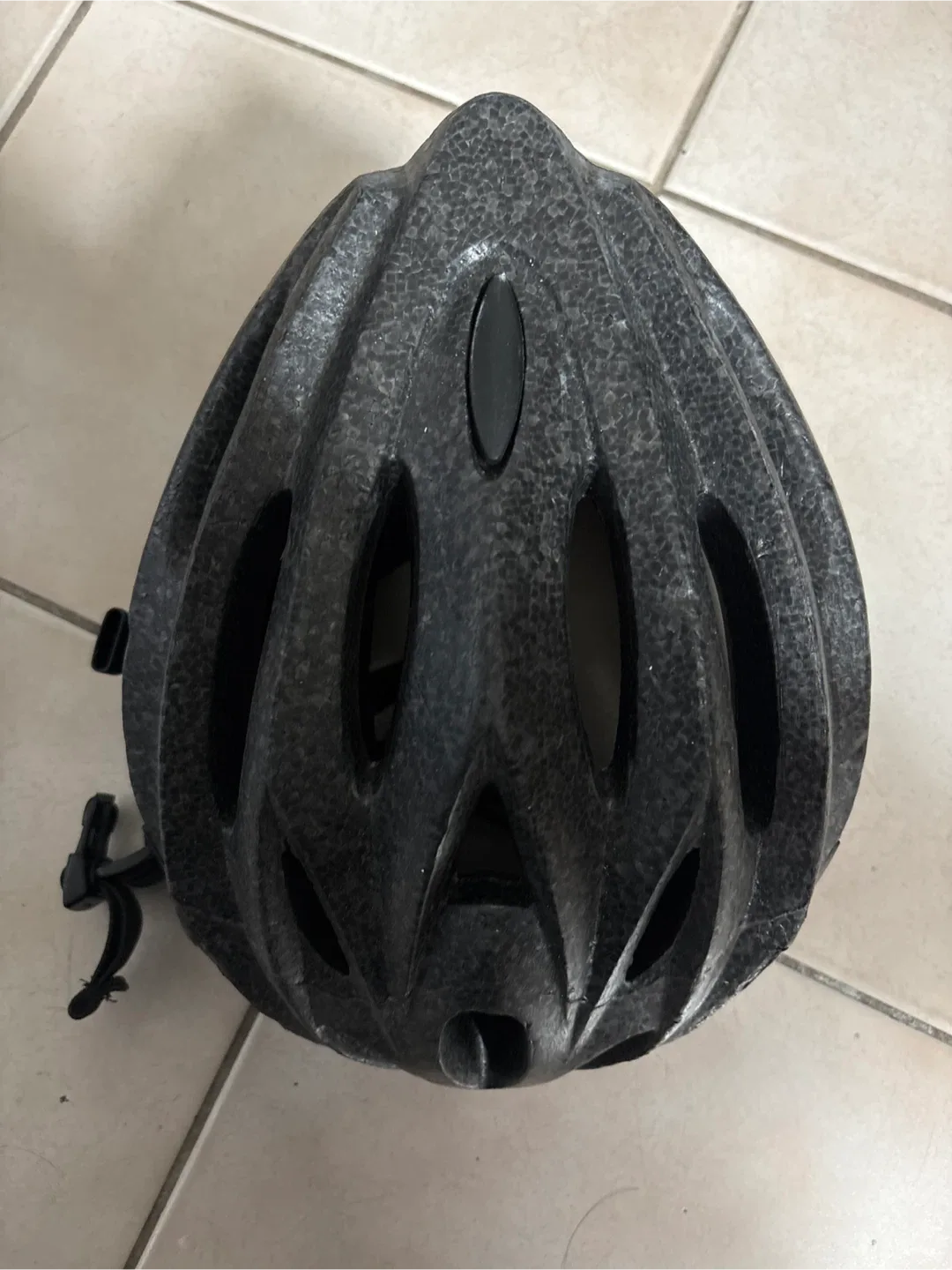Black Adult Bicycle Helmet image indicator(2)