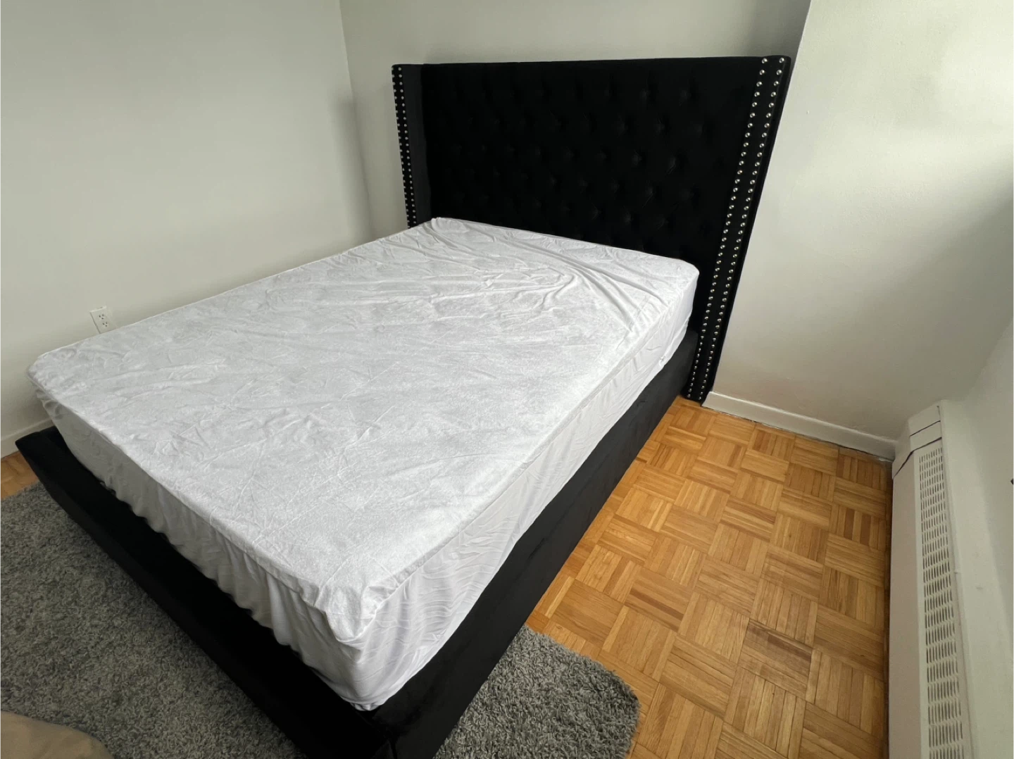 Black Tufted Headboard Bed Frame - photo 2