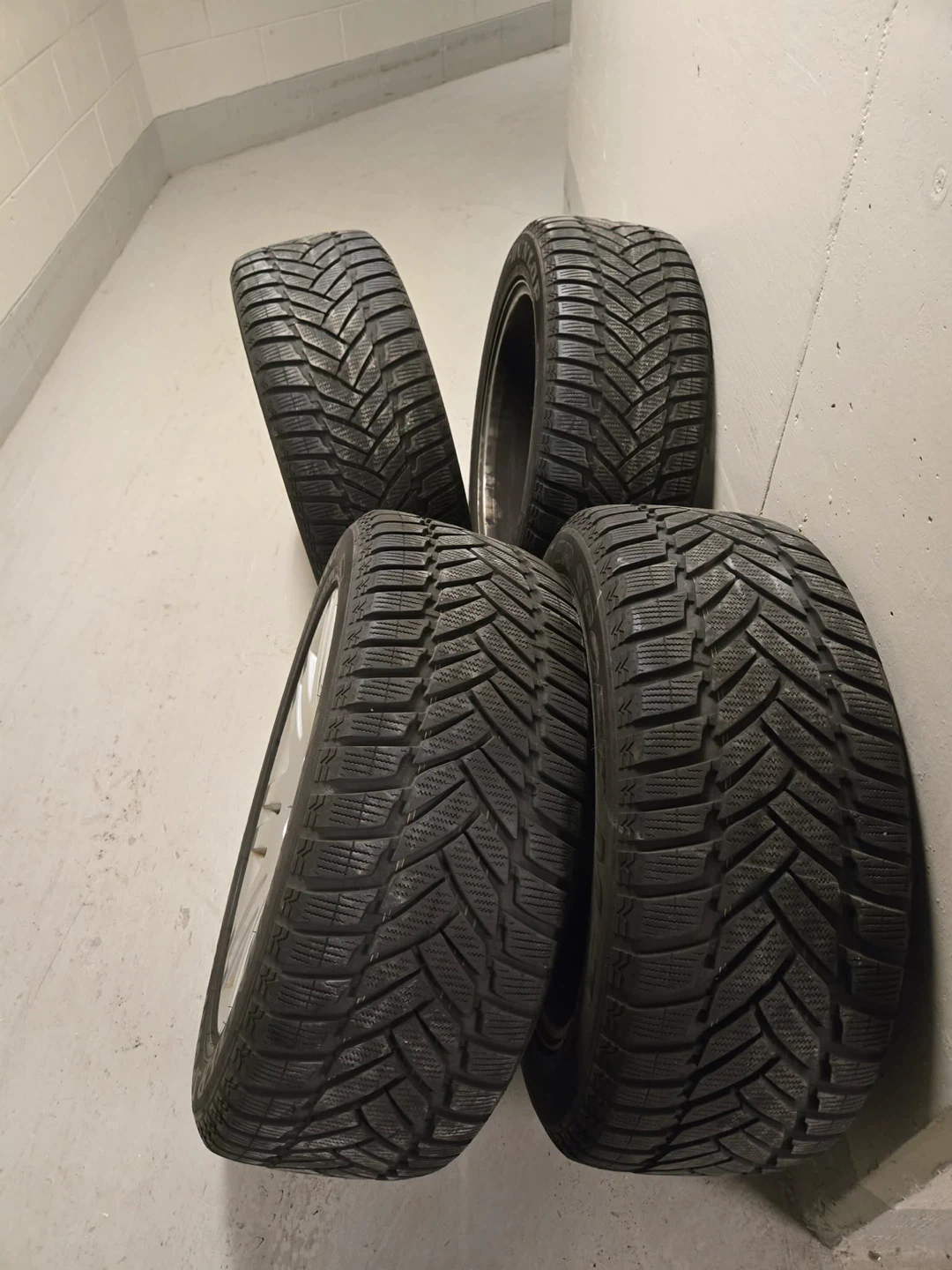 Set of 18” Rims (tires for free ) 245 / 50 / R18 - photo 4