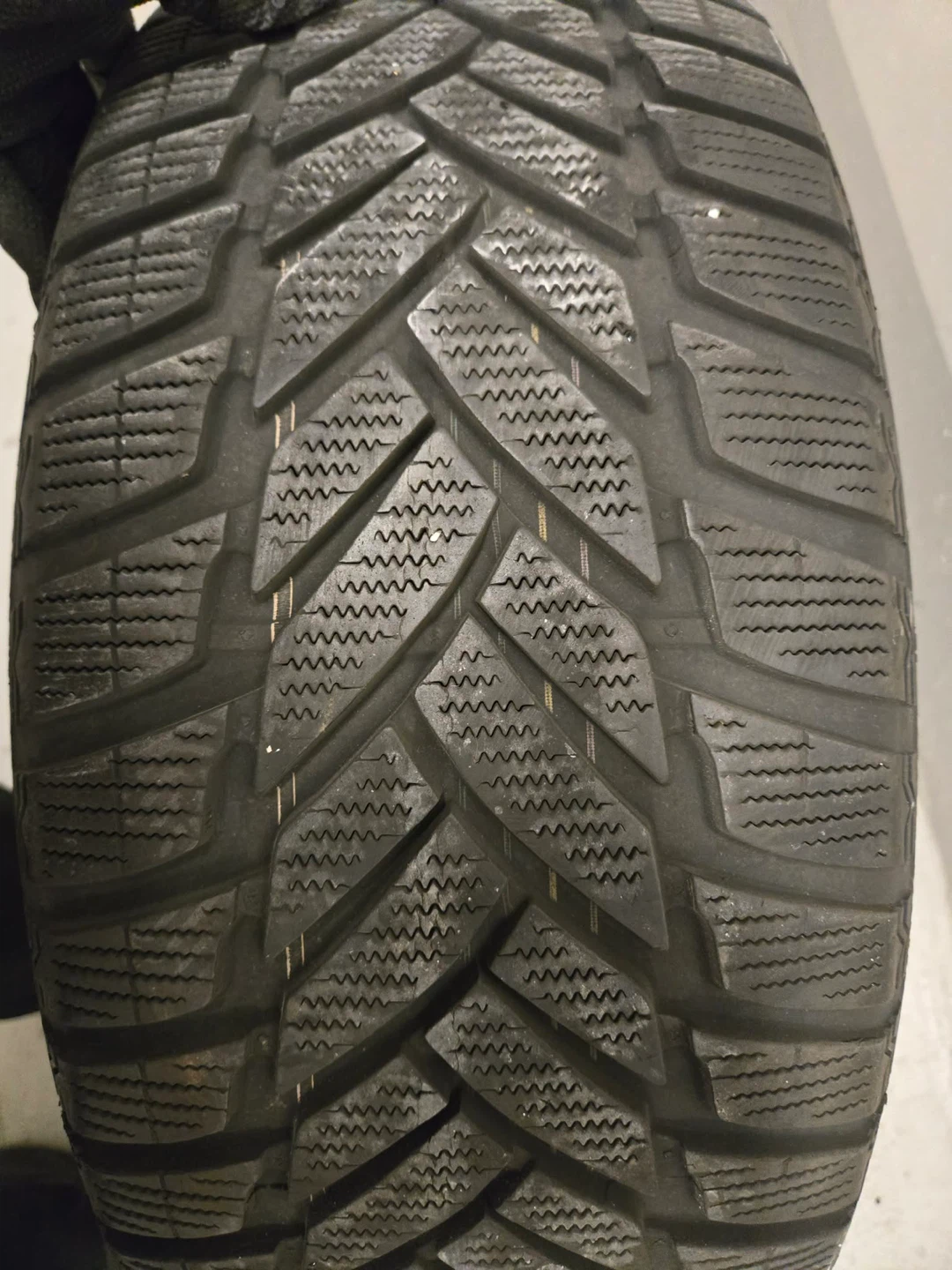 Set of 18” Rims (tires for free ) 245 / 50 / R18 - photo 3