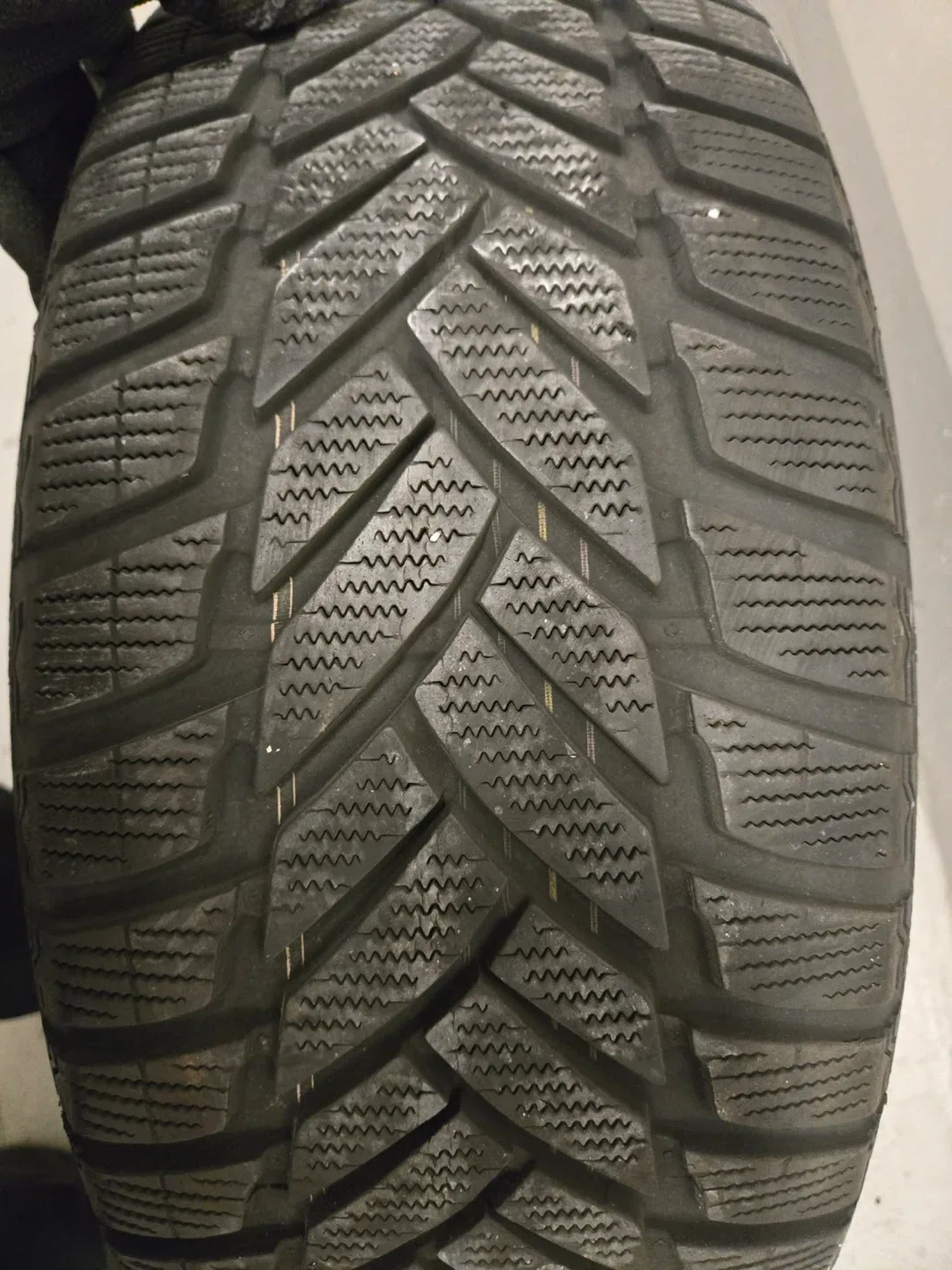 Set of 18” Rims (tires for free ) 245 / 50 / R18 image indicator(3)