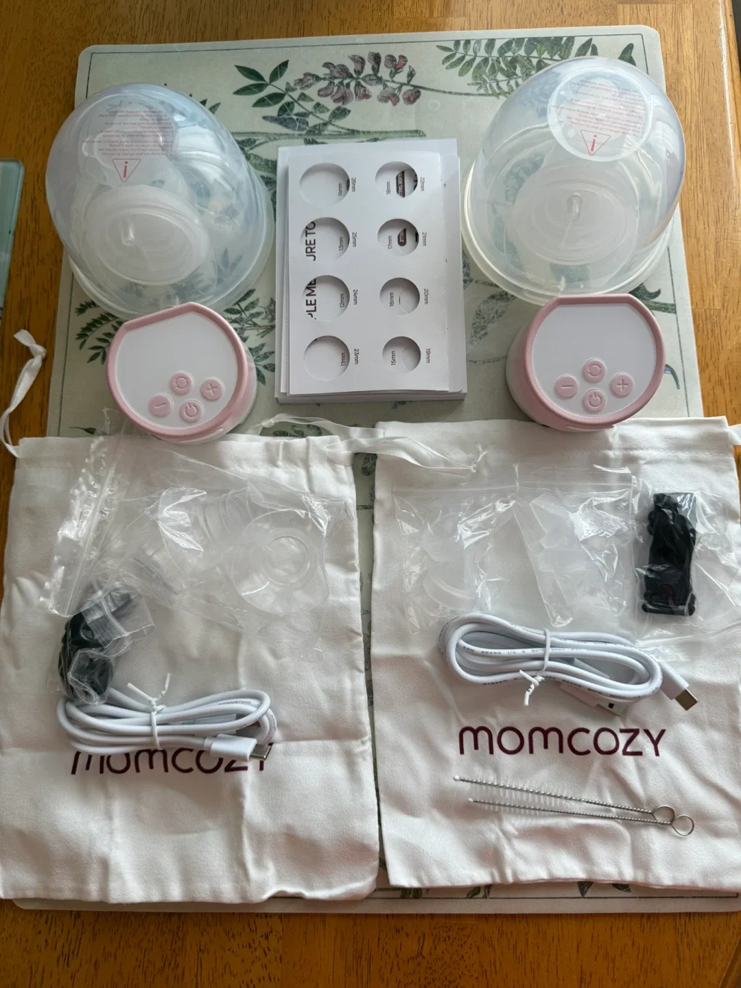 Momcozy S12 Pro-V Hands-free Breast Pumps - Like New! image indicator(4)