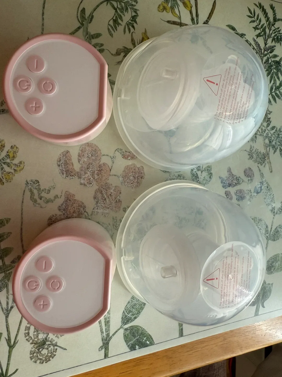 Momcozy S12 Pro-V Hands-free Breast Pumps - Like New! image indicator(3)