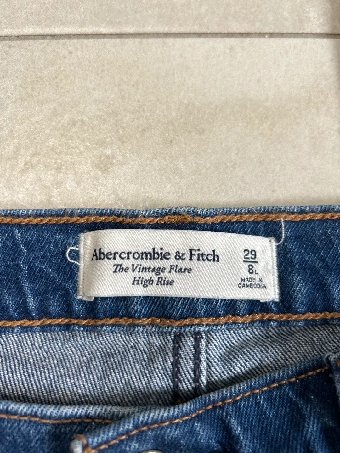Abercrombie & Fitch High Rise Flare Jeans image indicator(3)