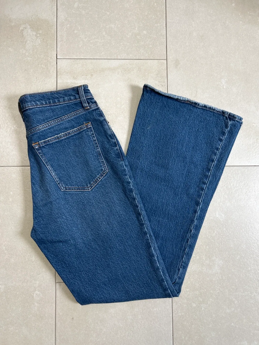 Abercrombie & Fitch High Rise Flare Jeans image indicator(5)