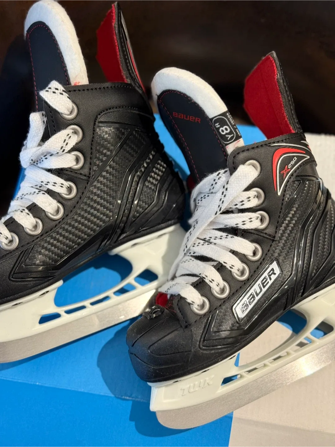 Bauer X250 Youth Ice Skates - Size Y8 image indicator(5)