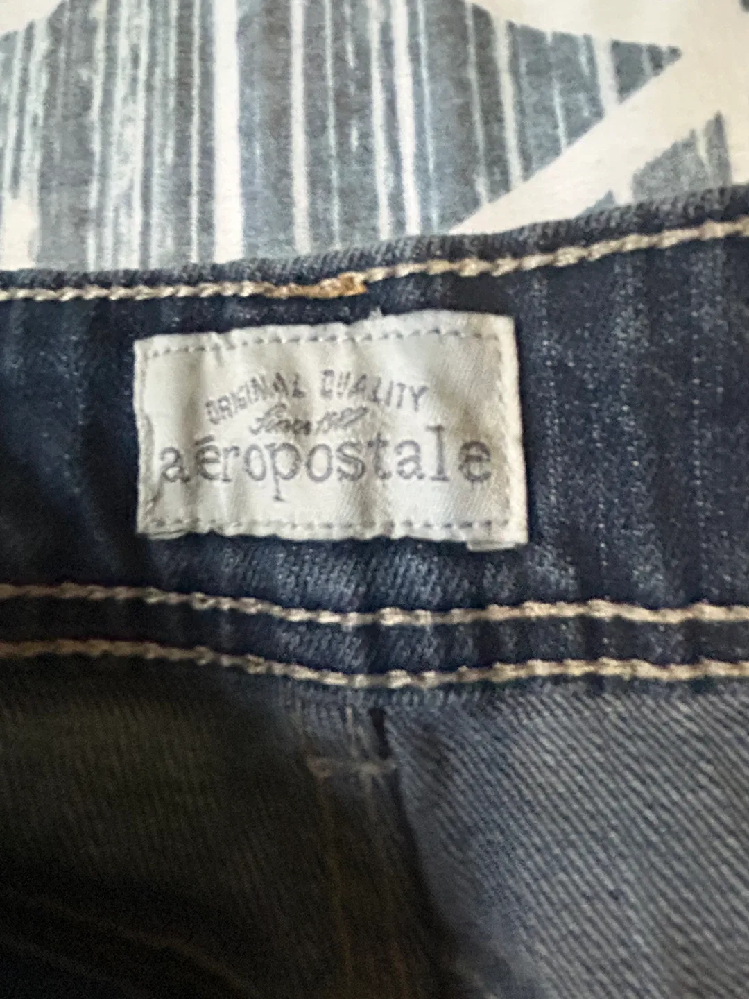 Women’s jeans bundle 3 pairs image indicator(4)