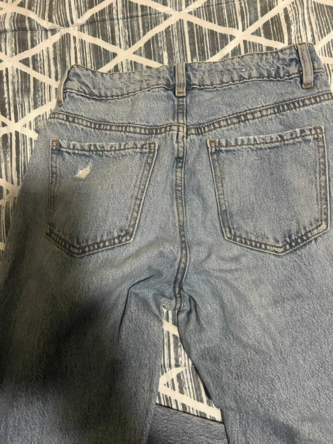 Women’s jeans bundle 3 pairs image indicator(6)