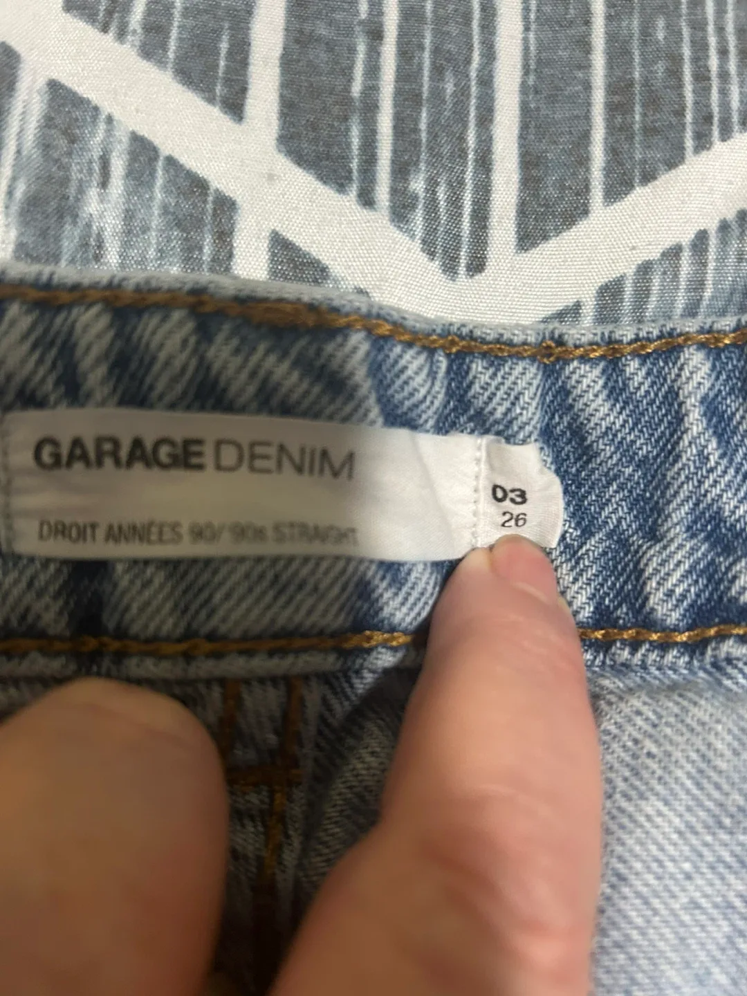 Women’s jeans bundle 3 pairs image indicator(7)