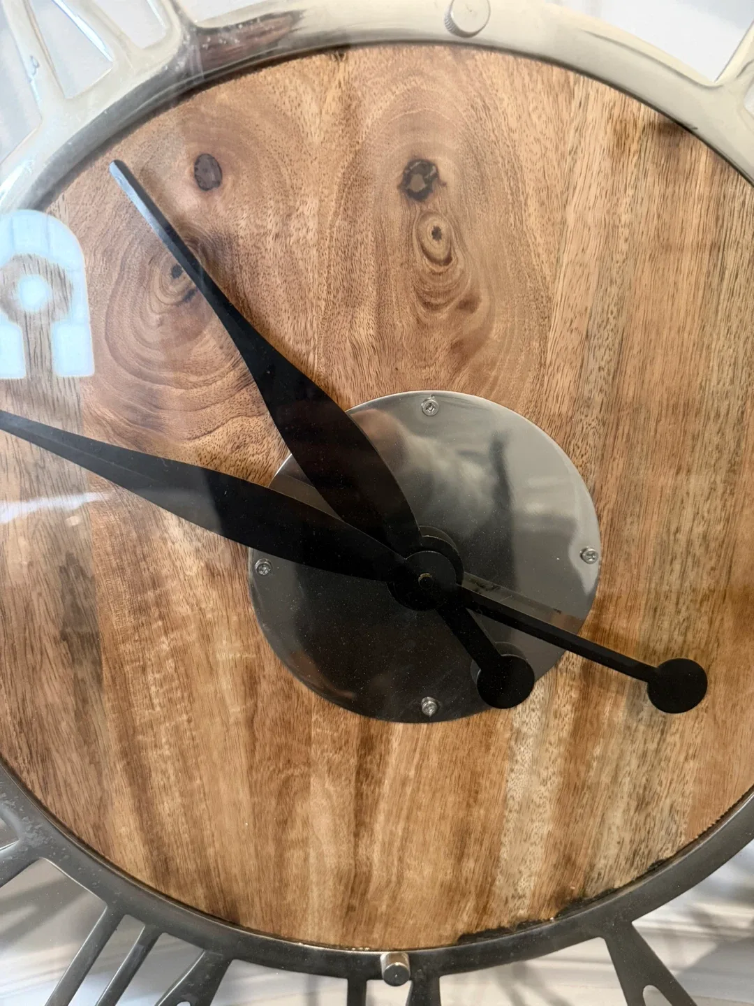Large Wood & Metal Wall Clock image indicator(2)