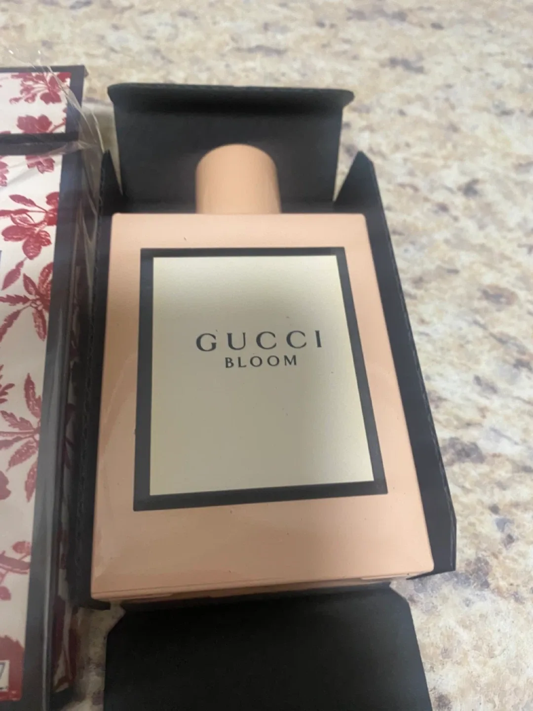 New Gucci Bloom Eau de Parfum 100ml image indicator(2)