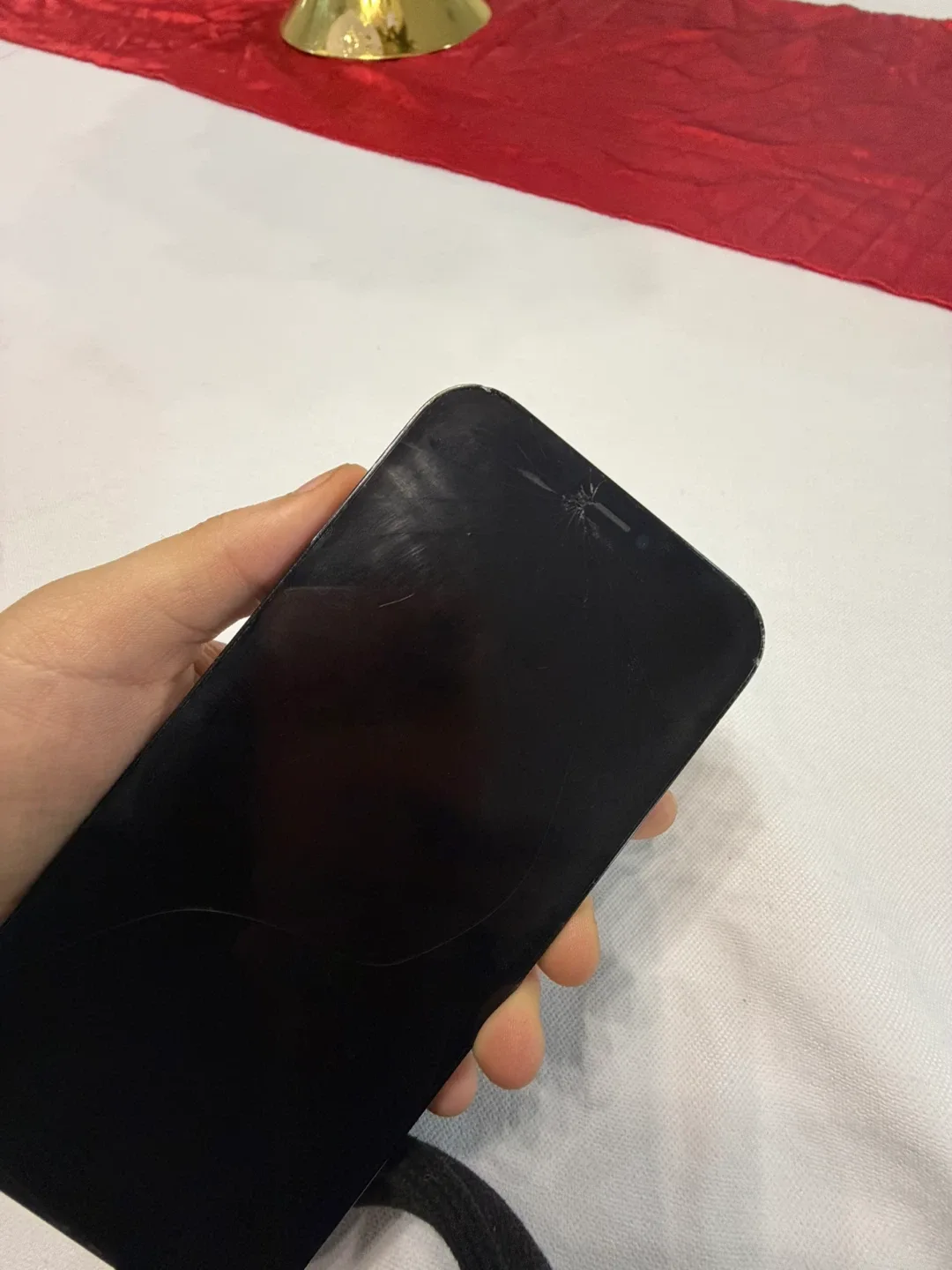 iPhone 12 Pro Max UNLOCKED image indicator(3)