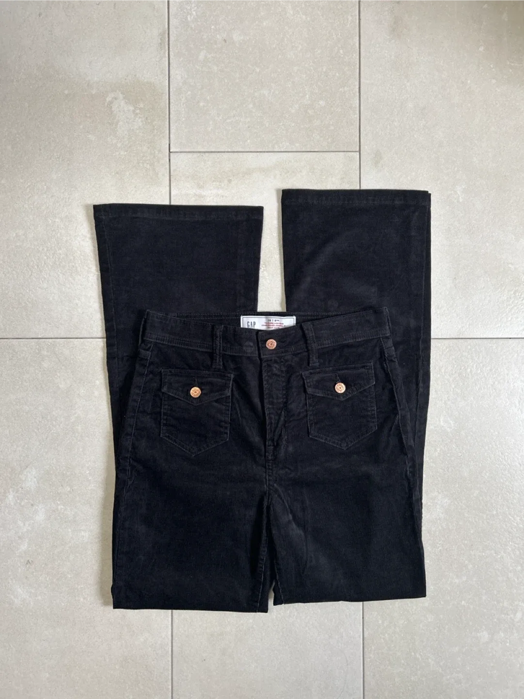 GAP - High Rise Corduroy 70s Flare Pants image indicator(2)