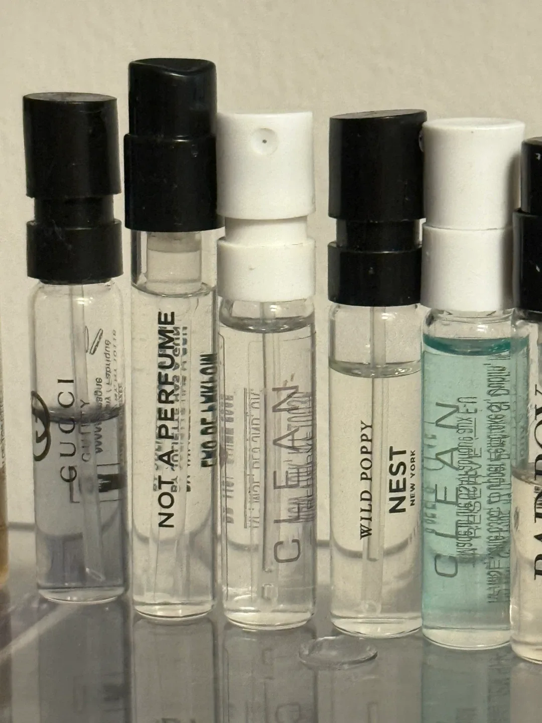 Mini Perfume Samples for Sale image indicator(4)