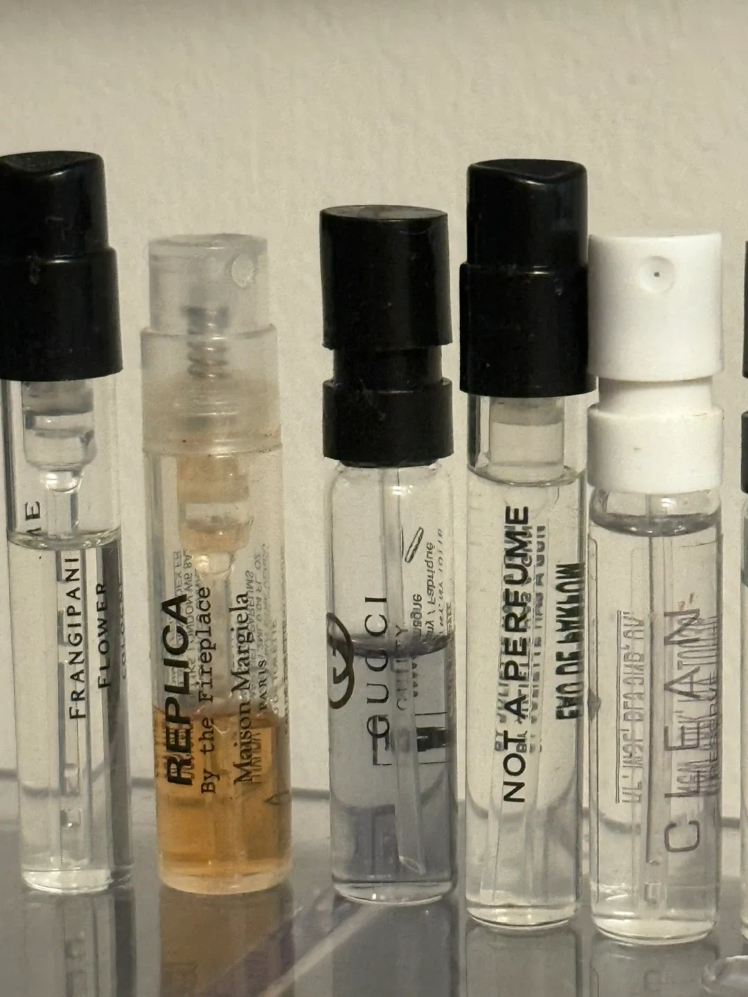 Mini Perfume Samples for Sale image indicator(5)