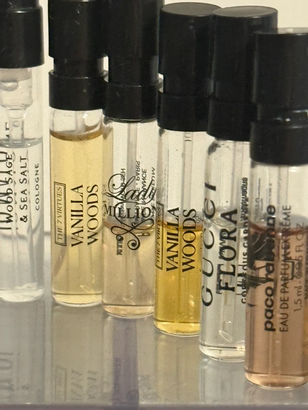 Mini Perfume Samples for Sale image indicator(6)