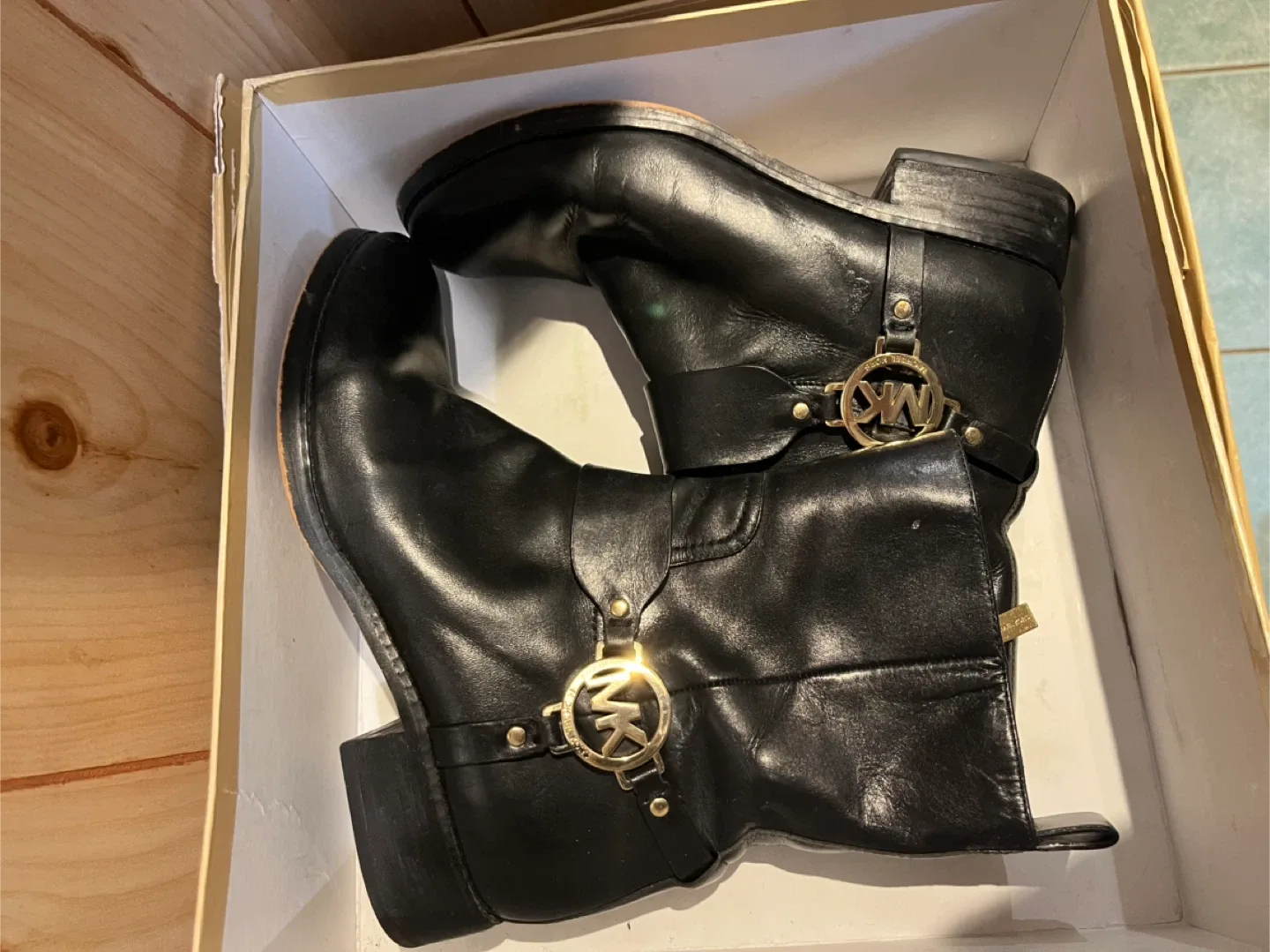Michael Kors Black Leather Ankle Boots image indicator(4)