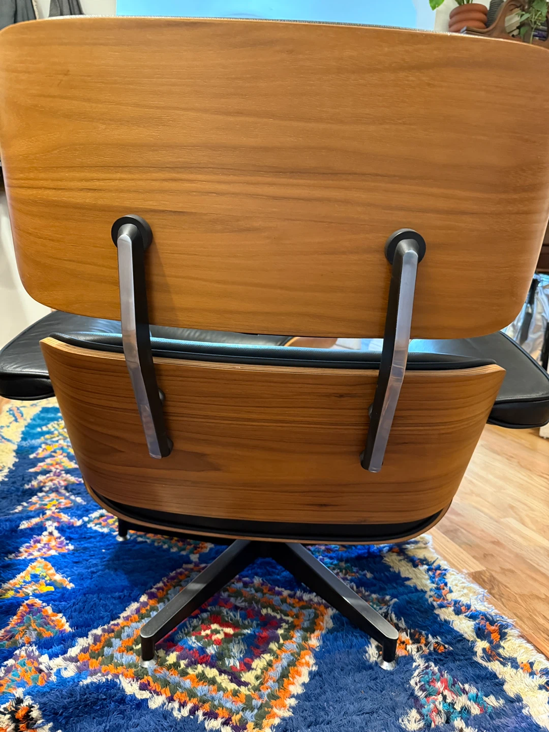 Eames Reproduction Lounge Chair and Ottoman - Black Leather - photo 3