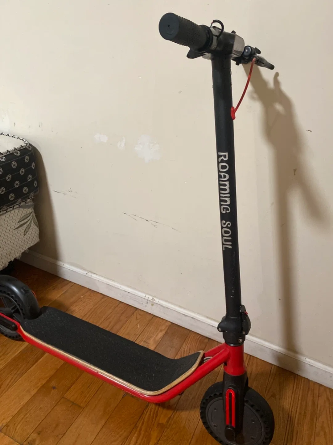 Roaming Soul Electric Scooter *Needs repairs image indicator(4)