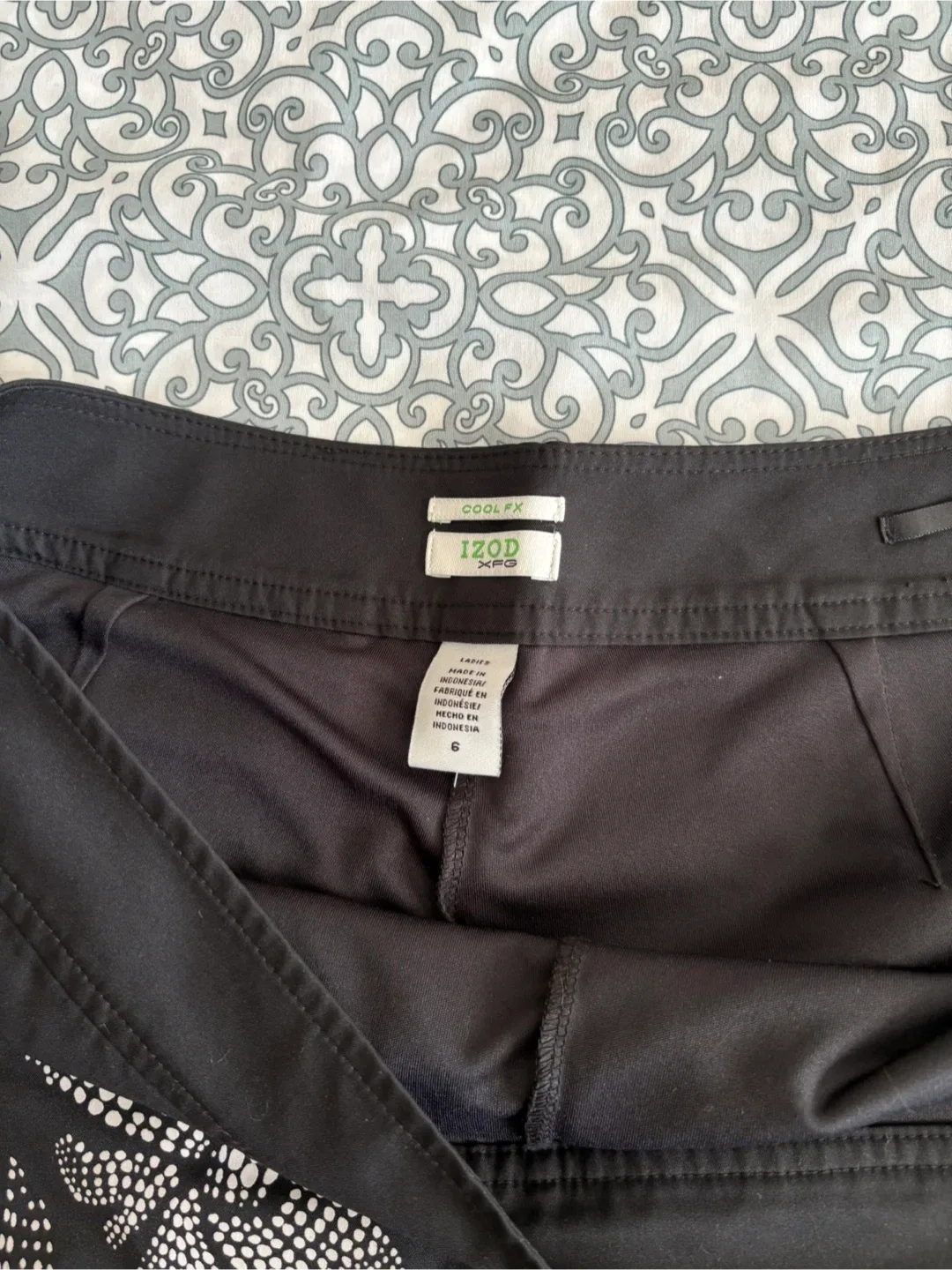 IZOD XFG Black Skort - Size 6 image indicator(2)