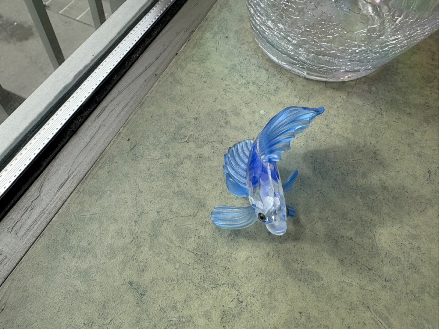 Swarovski Crystal Betta Fish Figurine image indicator(3)