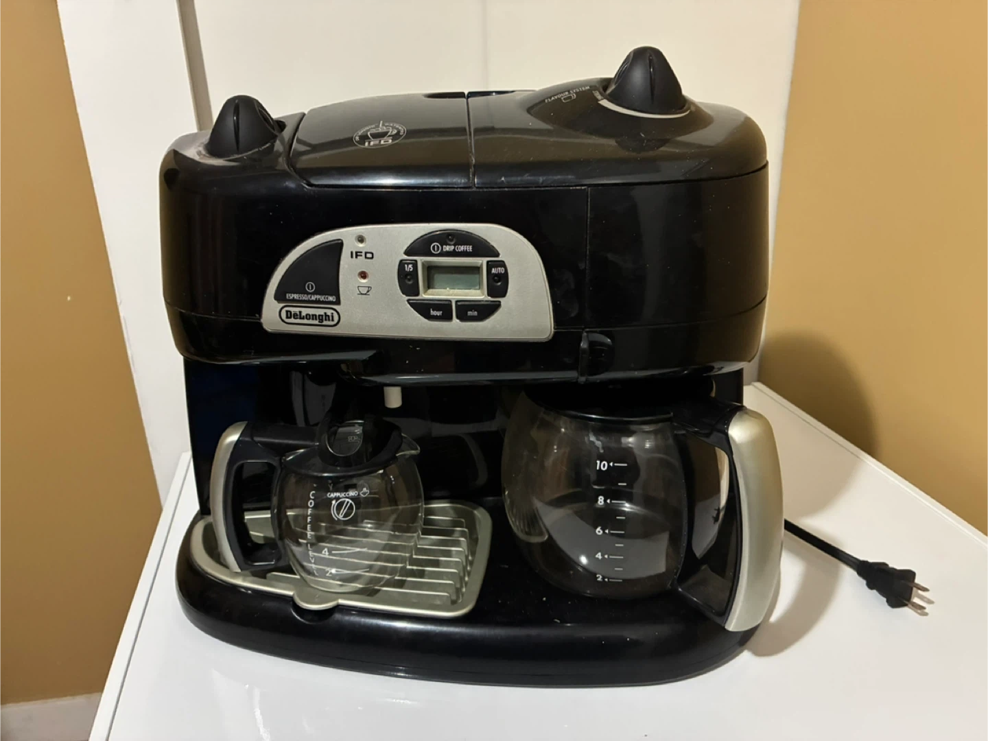 DeLonghi Espresso/Cappuccino & Drip Coffee Maker