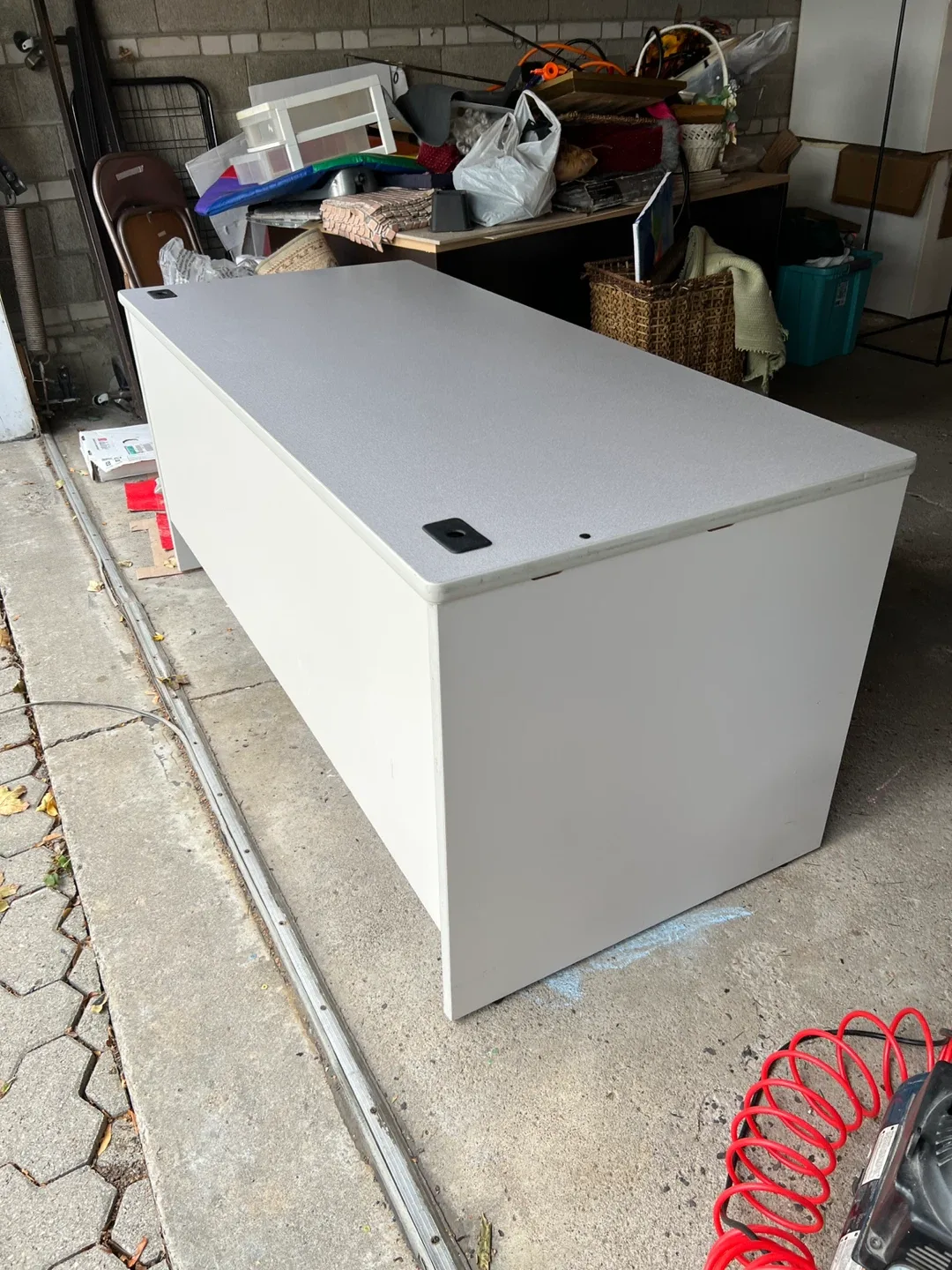 Office Desk image indicator(2)