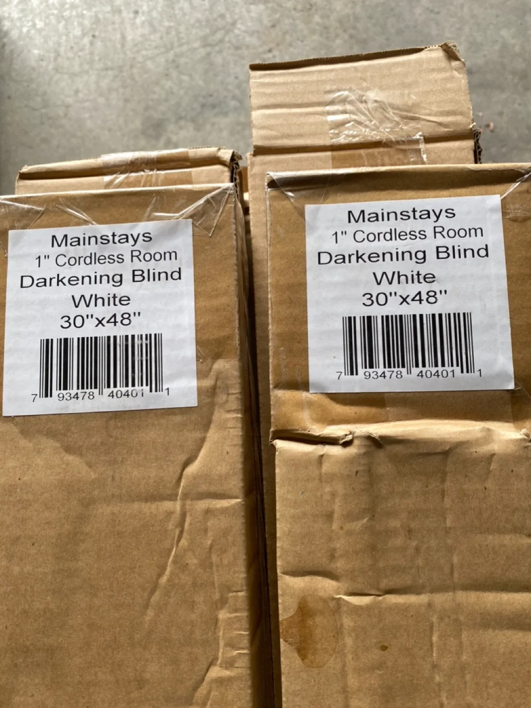 Mainstays 1" Cordless White Room Darkening Blind 30"x48" image indicator(2)