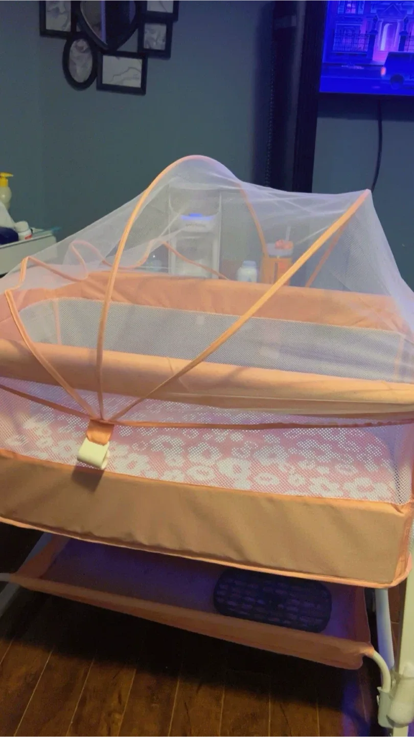 Baby Bassinet - Gently Used image indicator(3)