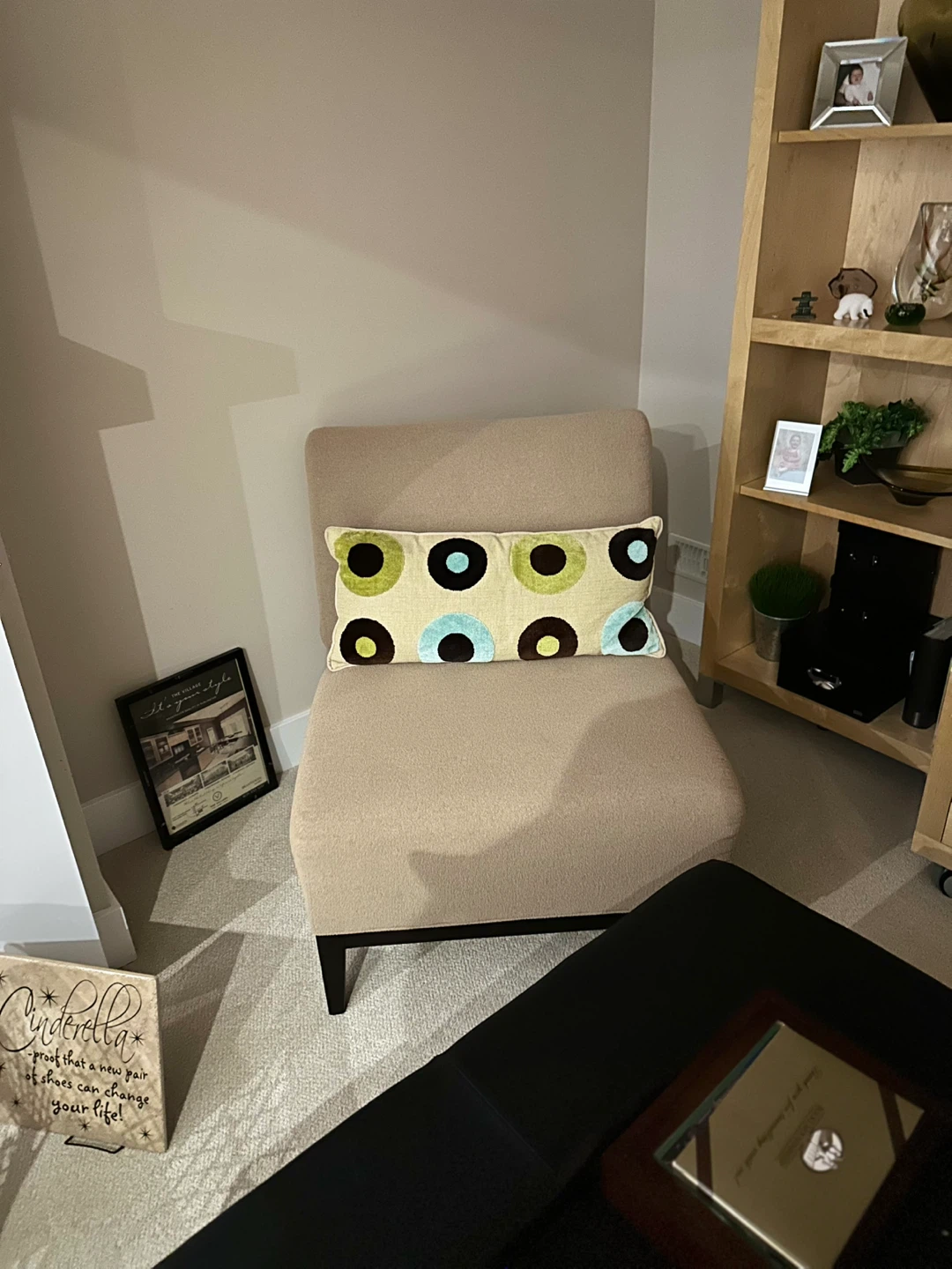 Beige Accent Chairs - photo 2