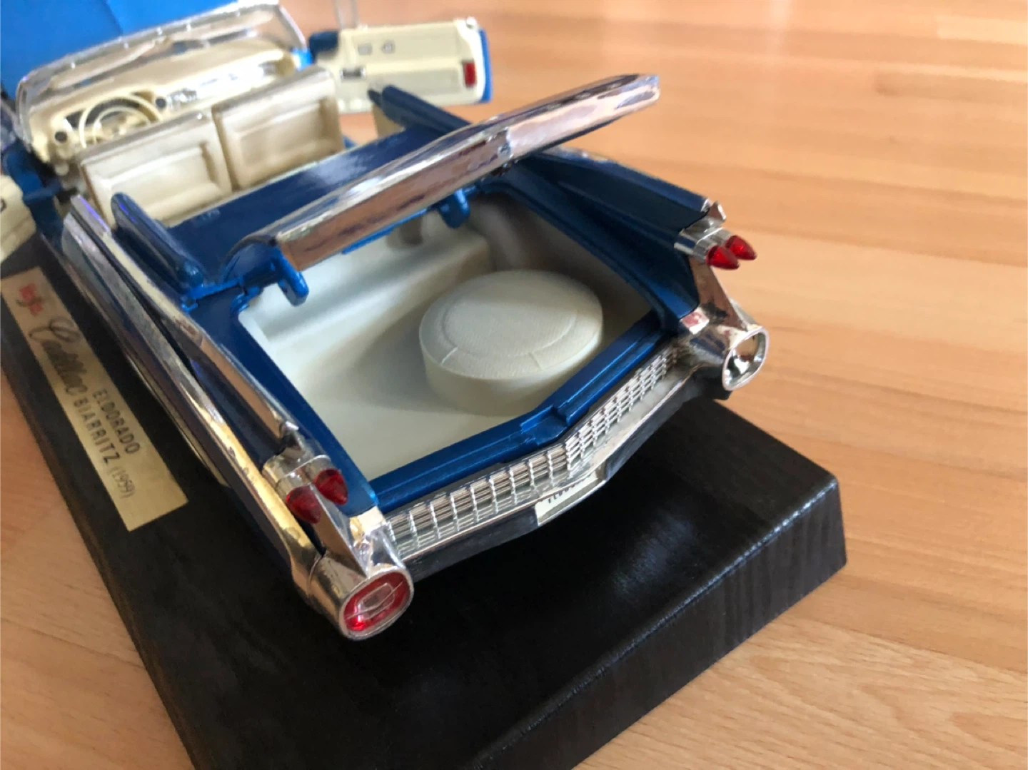 1959 Cadillac Eldorado Biarritz Convertible Pink Maisto Blue - photo 4