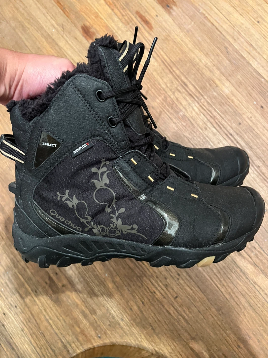 Quechua Inuit Shoes Black Boots - US 8