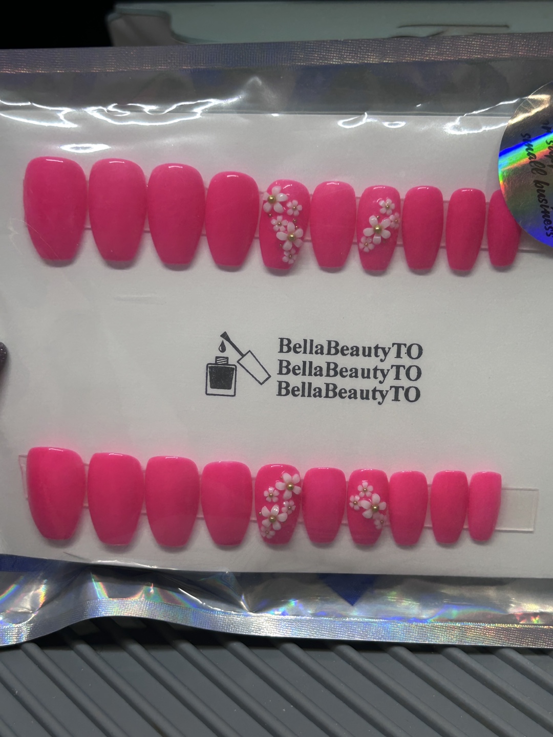 Press On Nails - 3D flower accents