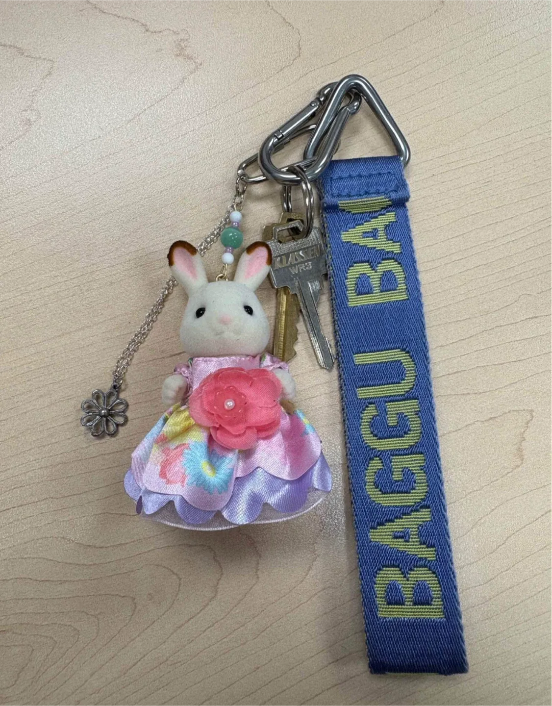 CALICO CRITTERS Custom Keychain Bag Charm Chocolate Rabbit image indicator(2)