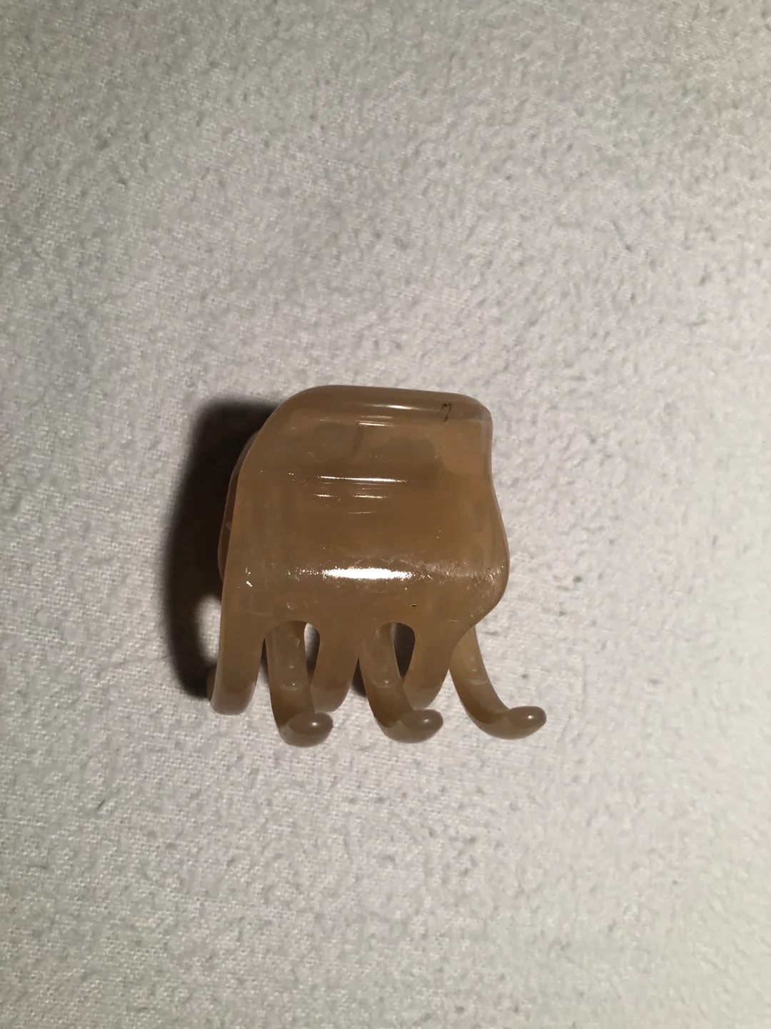 Scunci No-Slip Grip Jaw Clip image indicator(4)