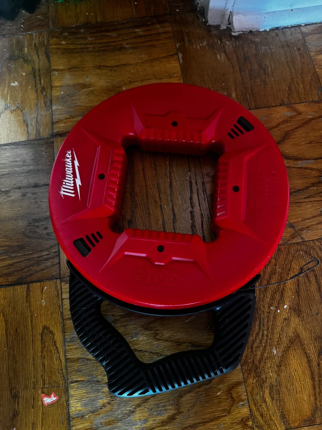 Milwaukee Fish Tape Reel image indicator(2)