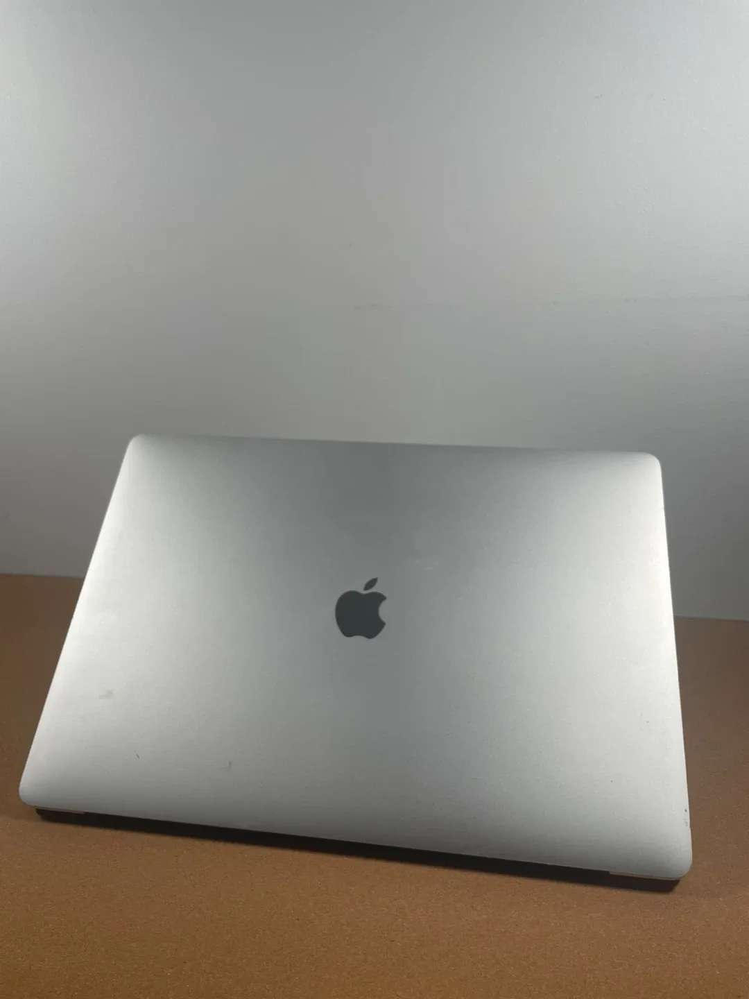 16” MacBook Pro 2019 A2141 - Normal Battery - MDM Bypass image indicator(4)