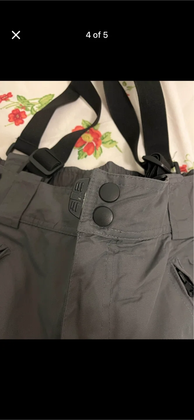 Grey Snow Skii Pants with Suspenders image indicator(3)