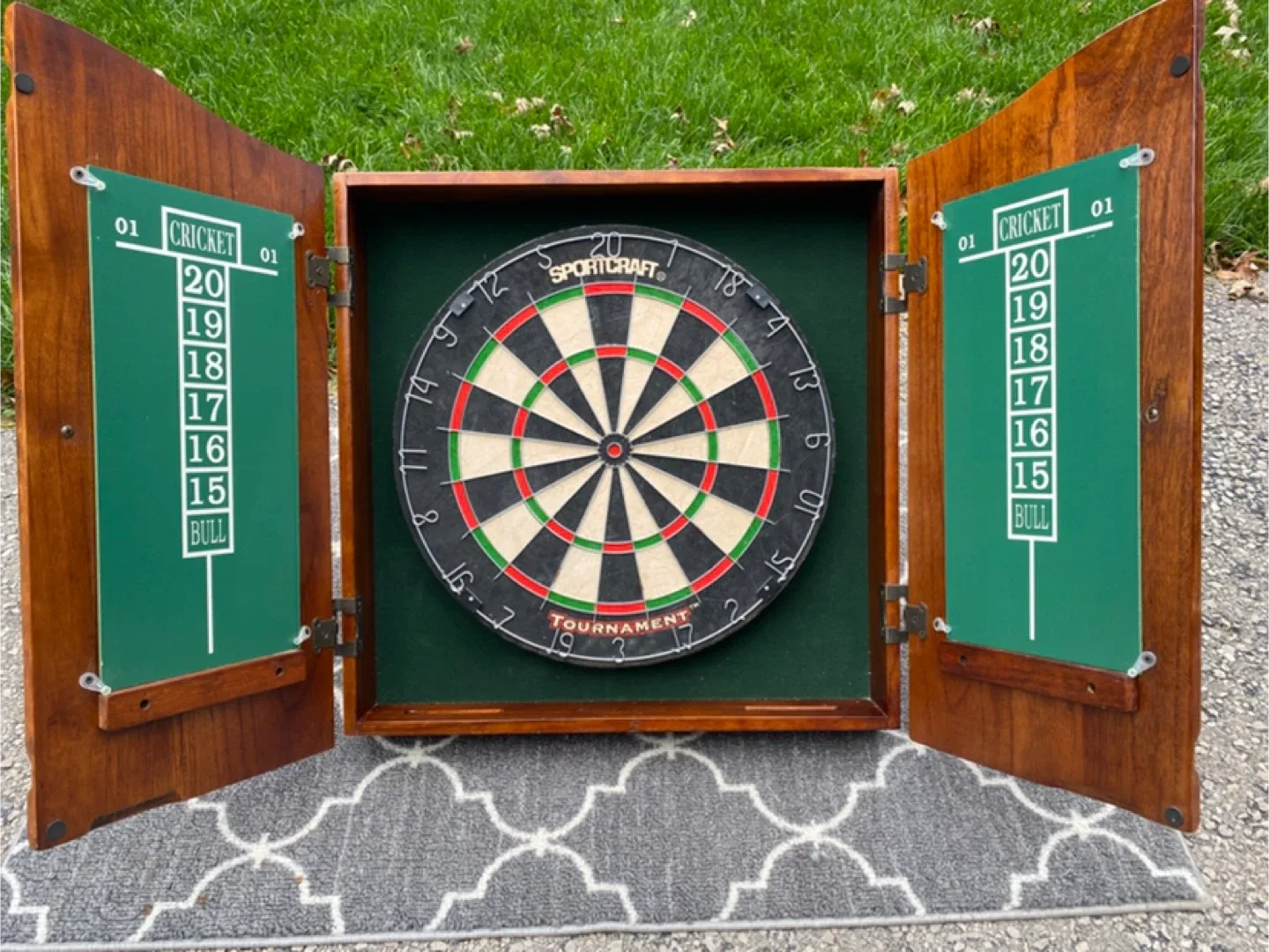Sportcraft  tournament dartboard and cabinet! image indicator(8)