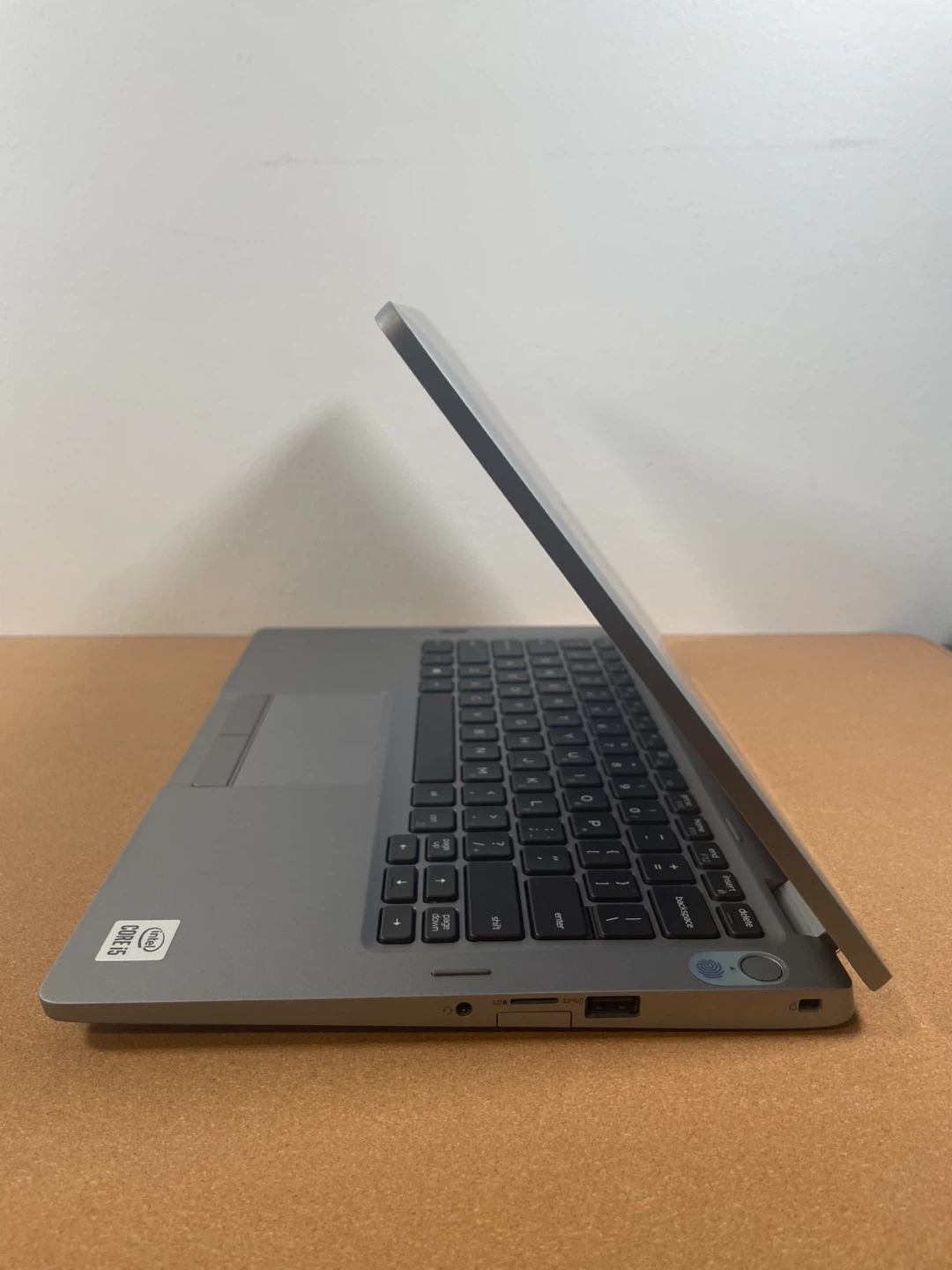 Touchscreen Dell Latitude 5310 2 in 1 Laptop - 16 GB RAM - photo 4
