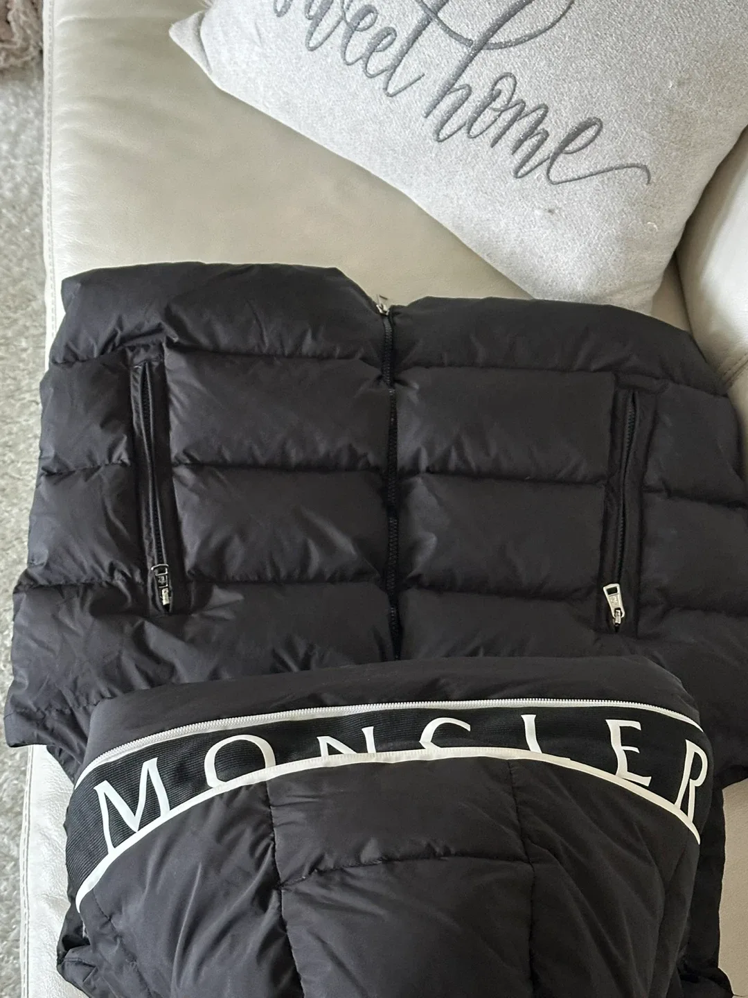 Moncler Black Padded Vest image indicator(2)