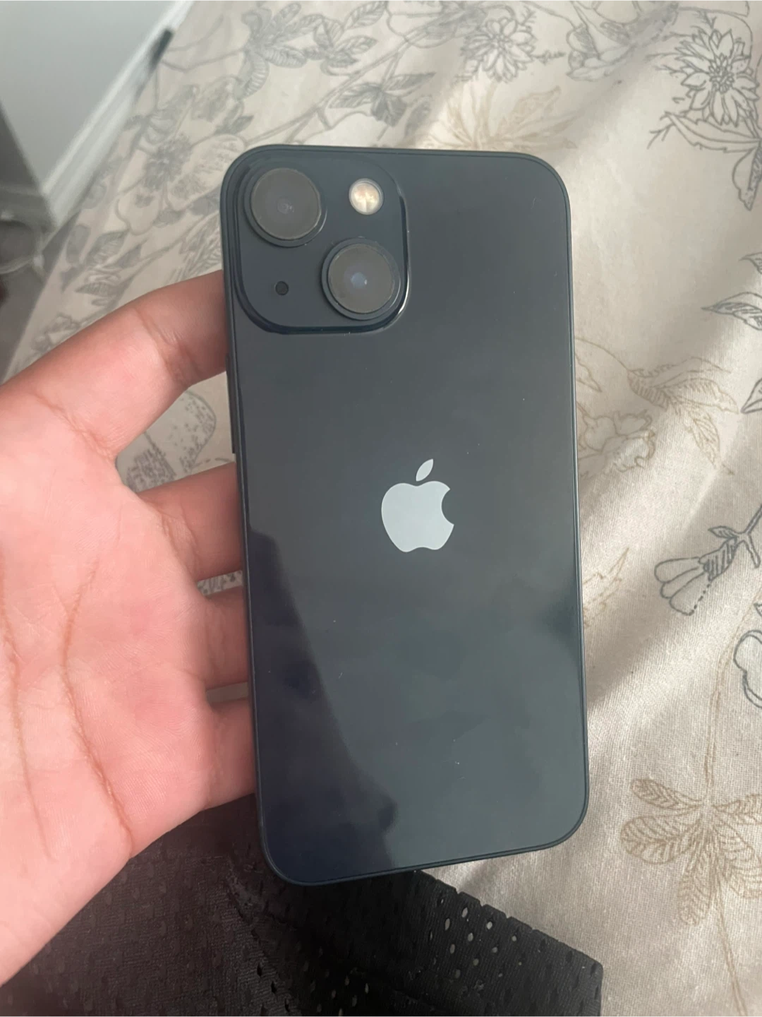 Apple iPhone 13 - dark blue 128 gb