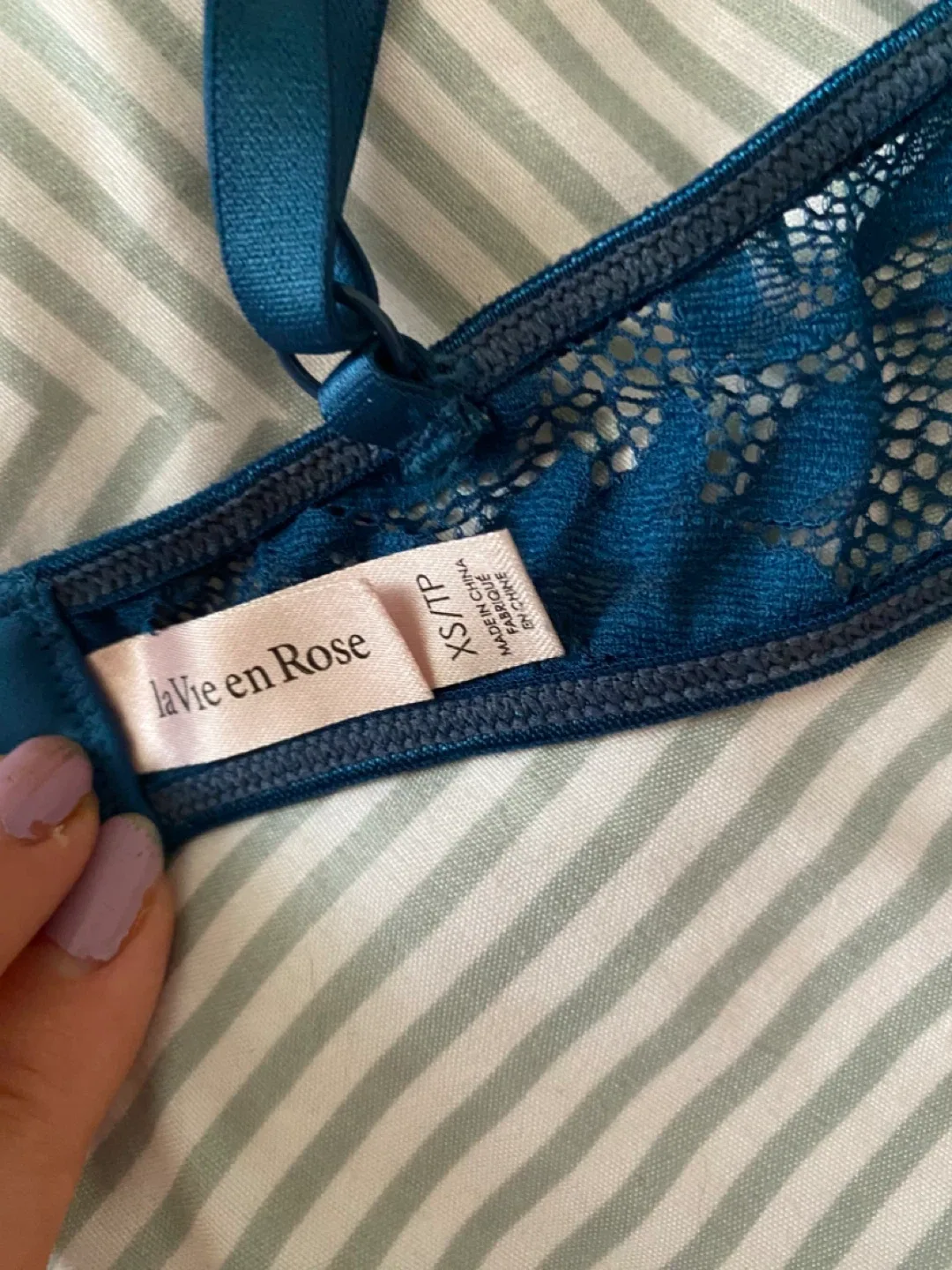 La Vie en Rose Blue Lace Bodysuit - XS/TP image indicator(2)